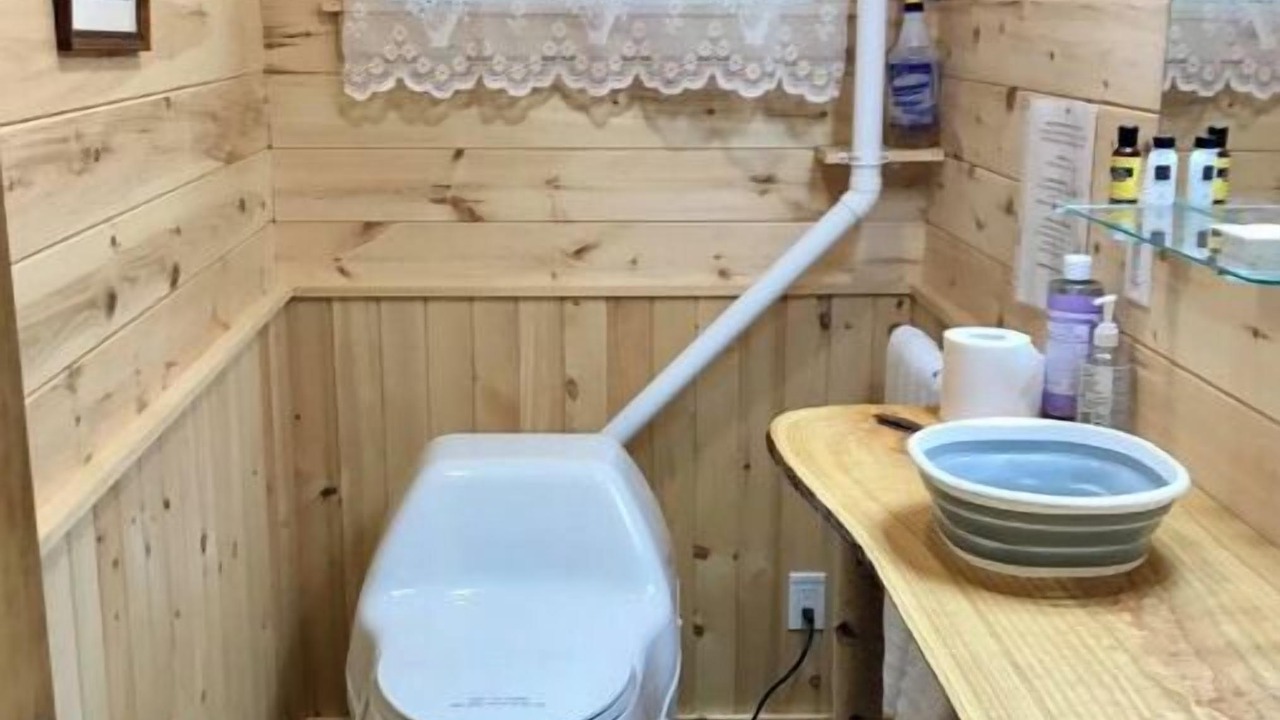 Photo of Bathroom in Oxford Station