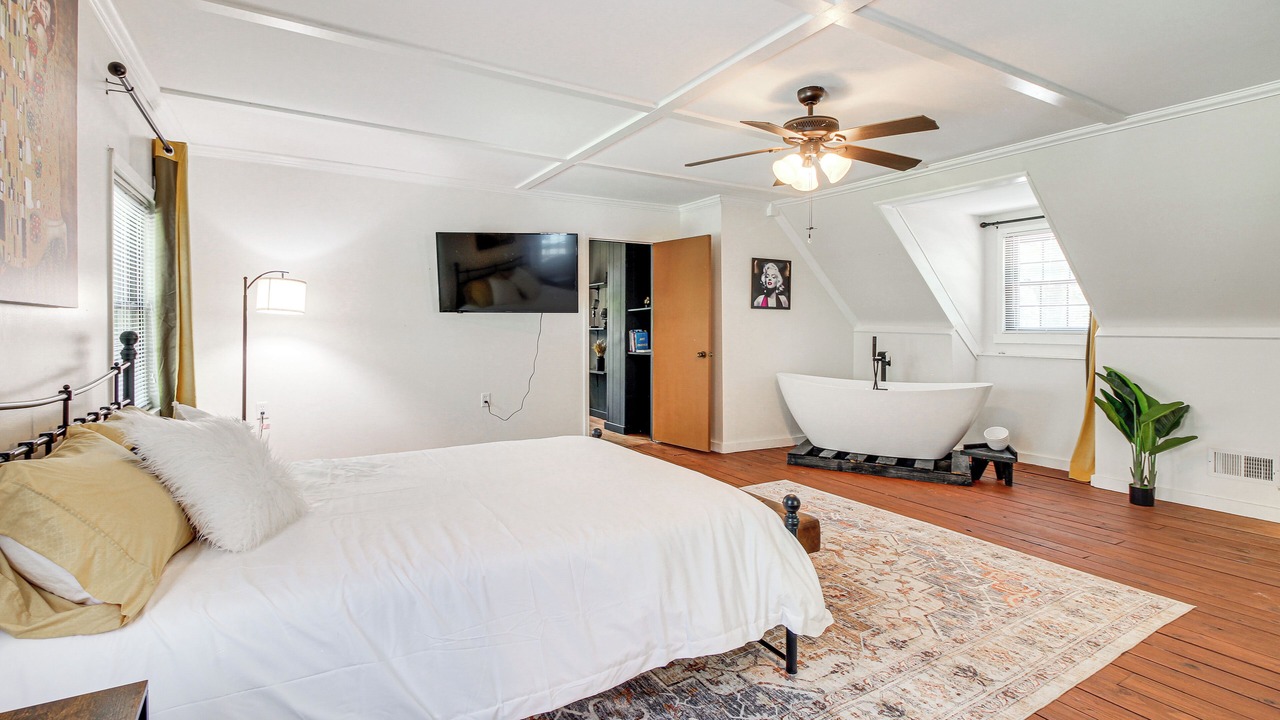 Photo of Others in Fleming