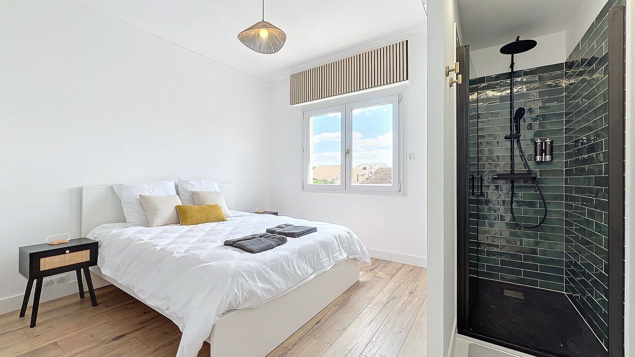 Photo of Others in Begles