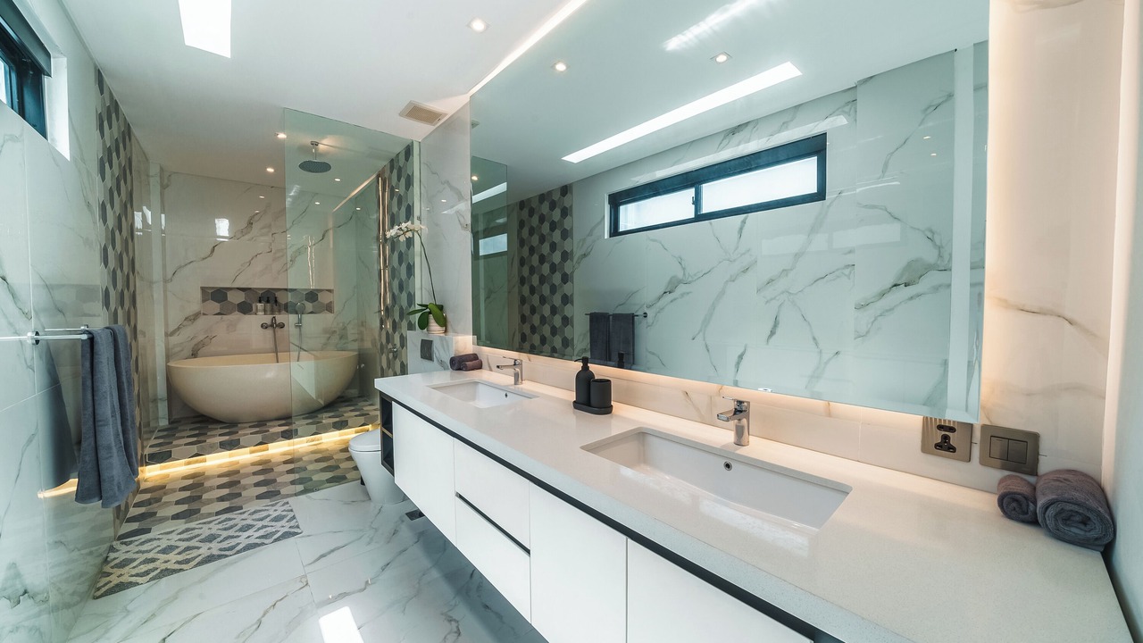 Photo of Others in Sunset Road