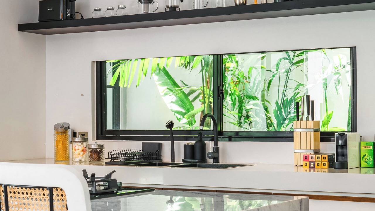 Photo of Others in Sunset Road