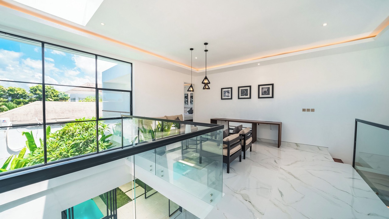 Photo of Others in Sunset Road