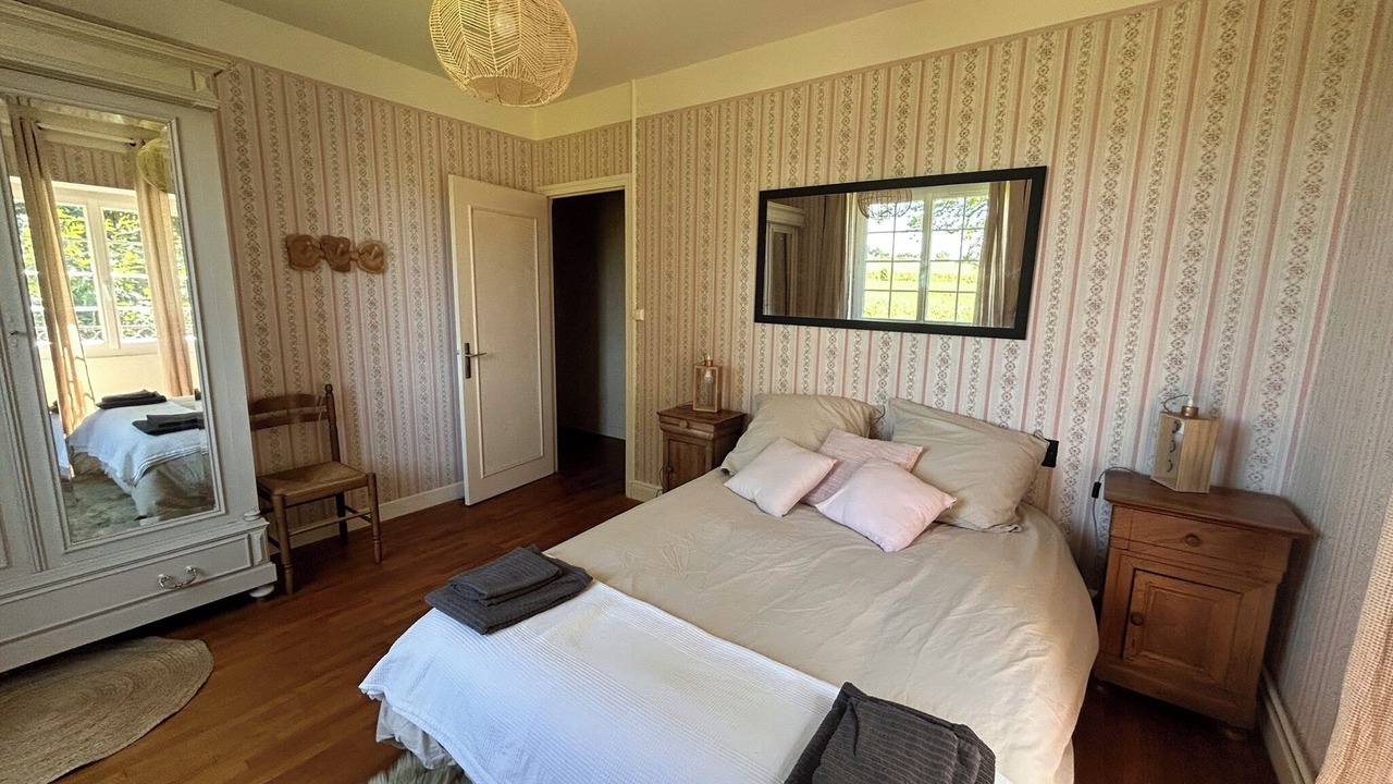 Photo of Others in Sadroc