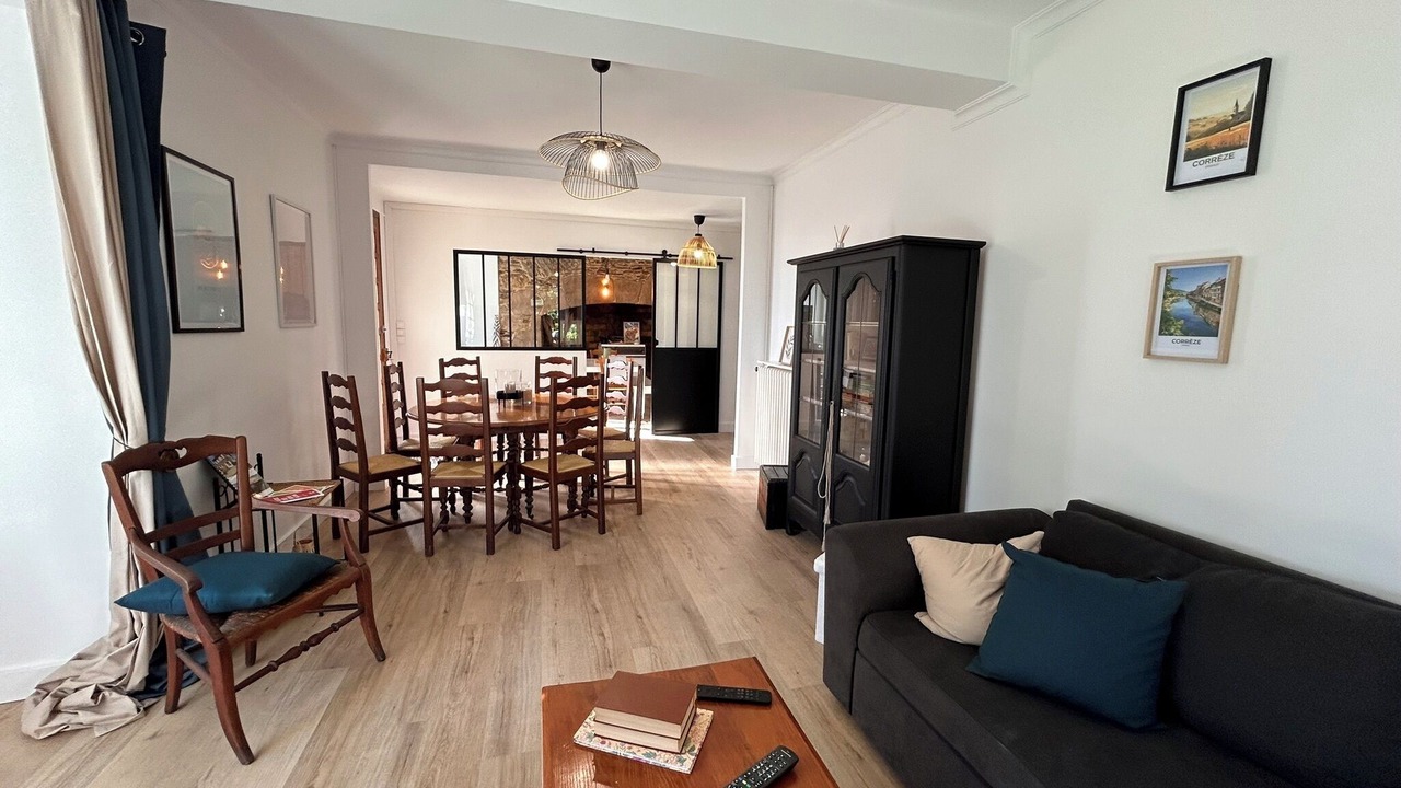 Photo of Livingroom in Sadroc