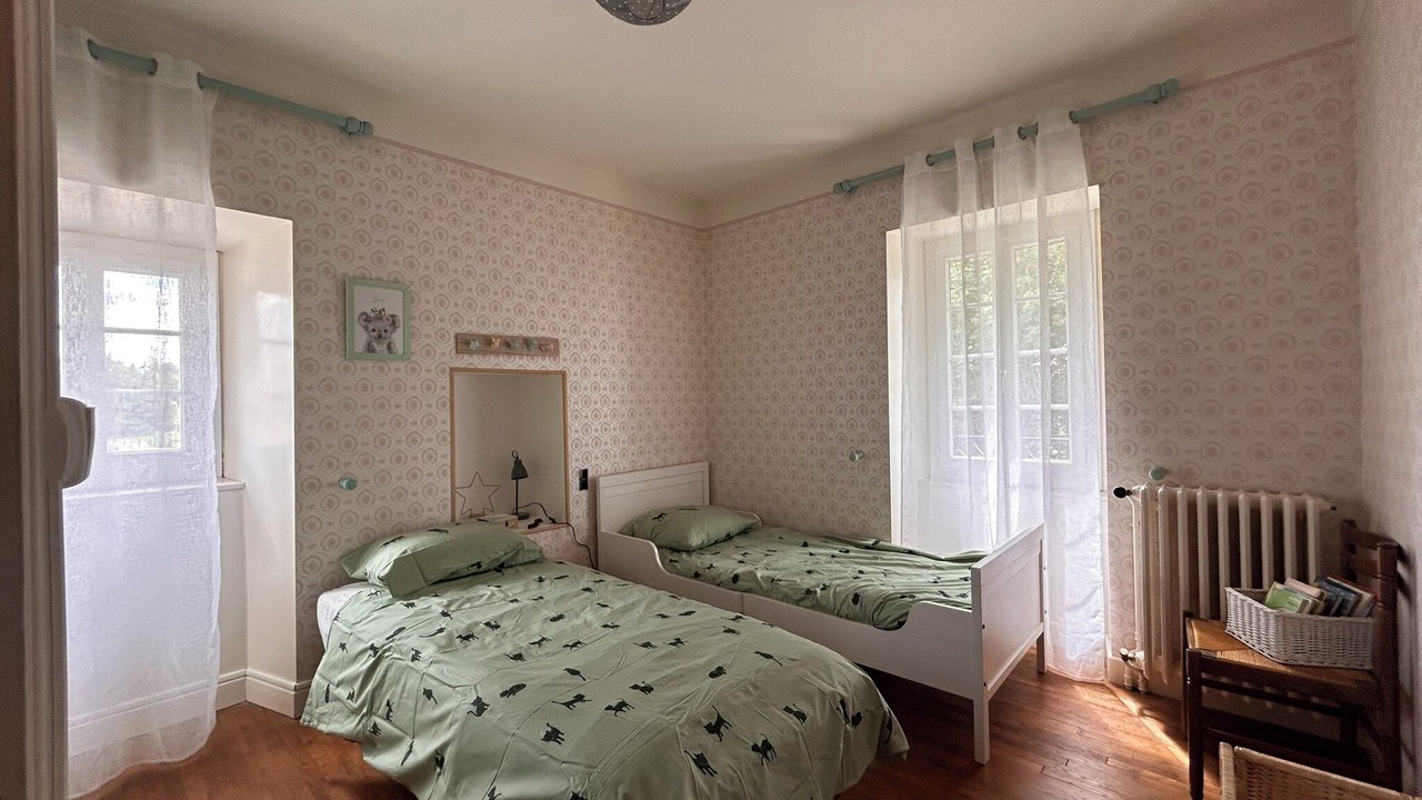 Photo of Others in Sadroc