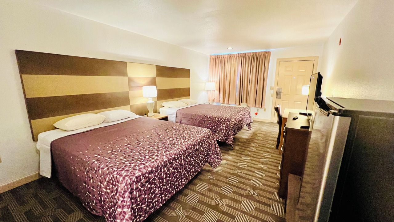 Photo of Bedroom in Garland