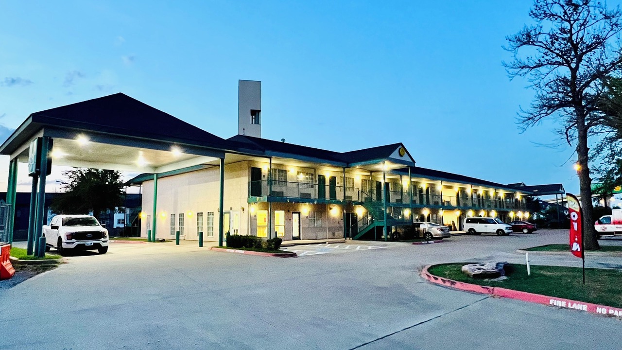 Photo of Outdoor in Garland