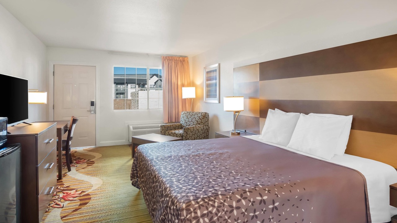 Photo of Bedroom in Garland
