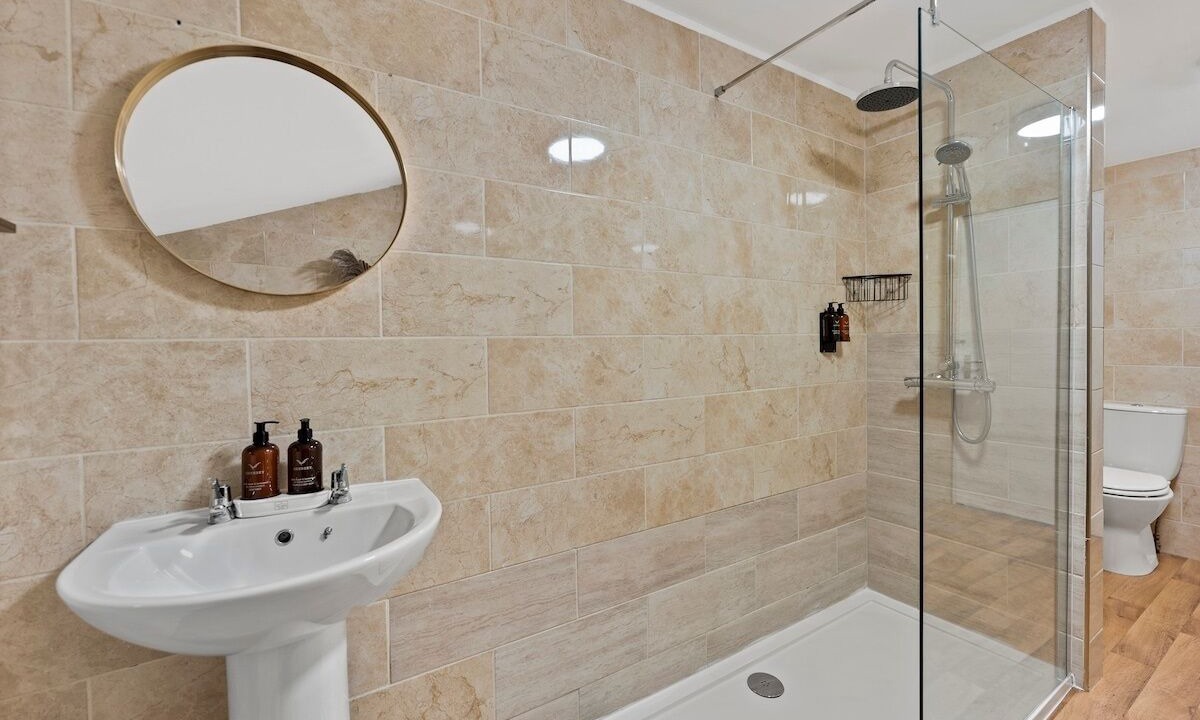 Photo of Bathroom in Morcott