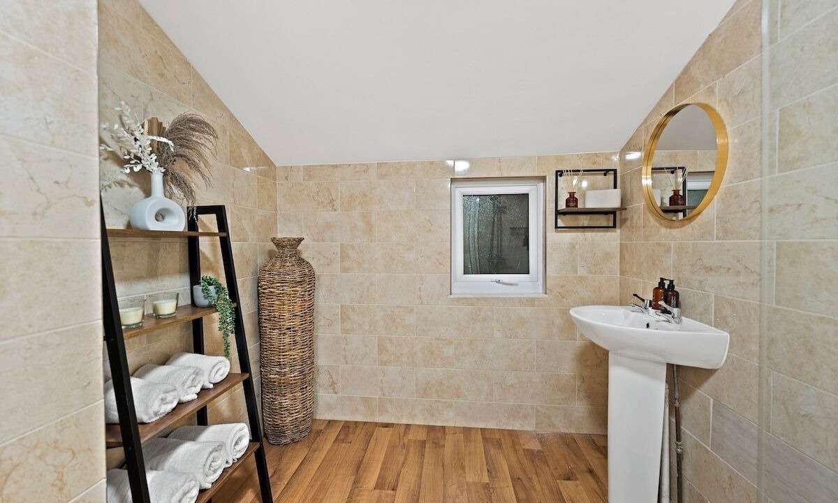 Photo of Bathroom in Morcott