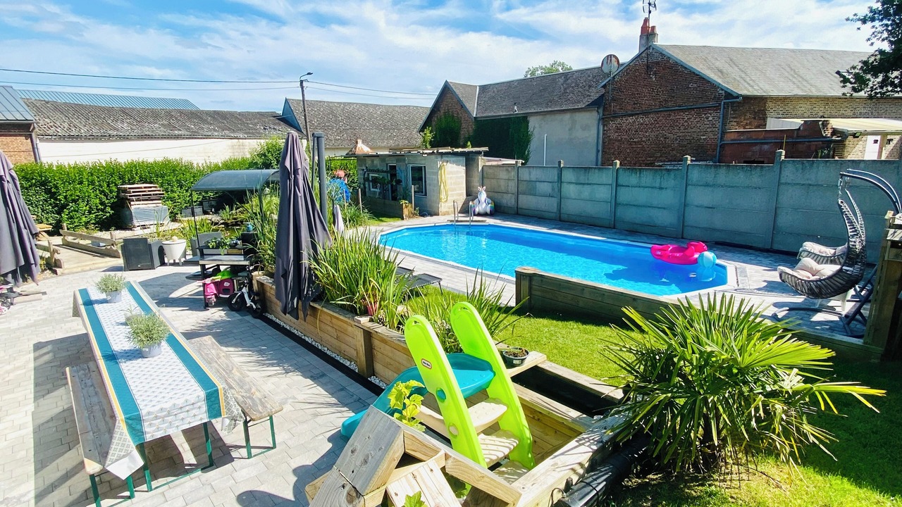 Photo of Outdoor in Englebelmer