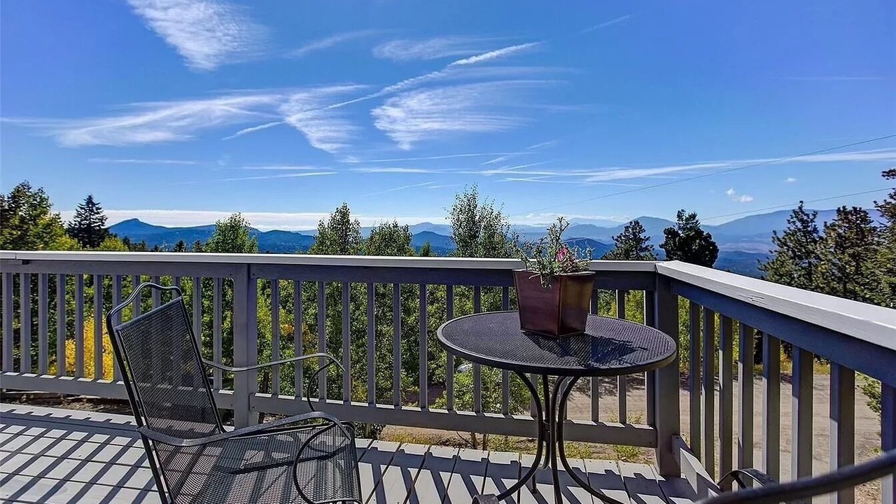 Photo of Outdoor in Kings Valley