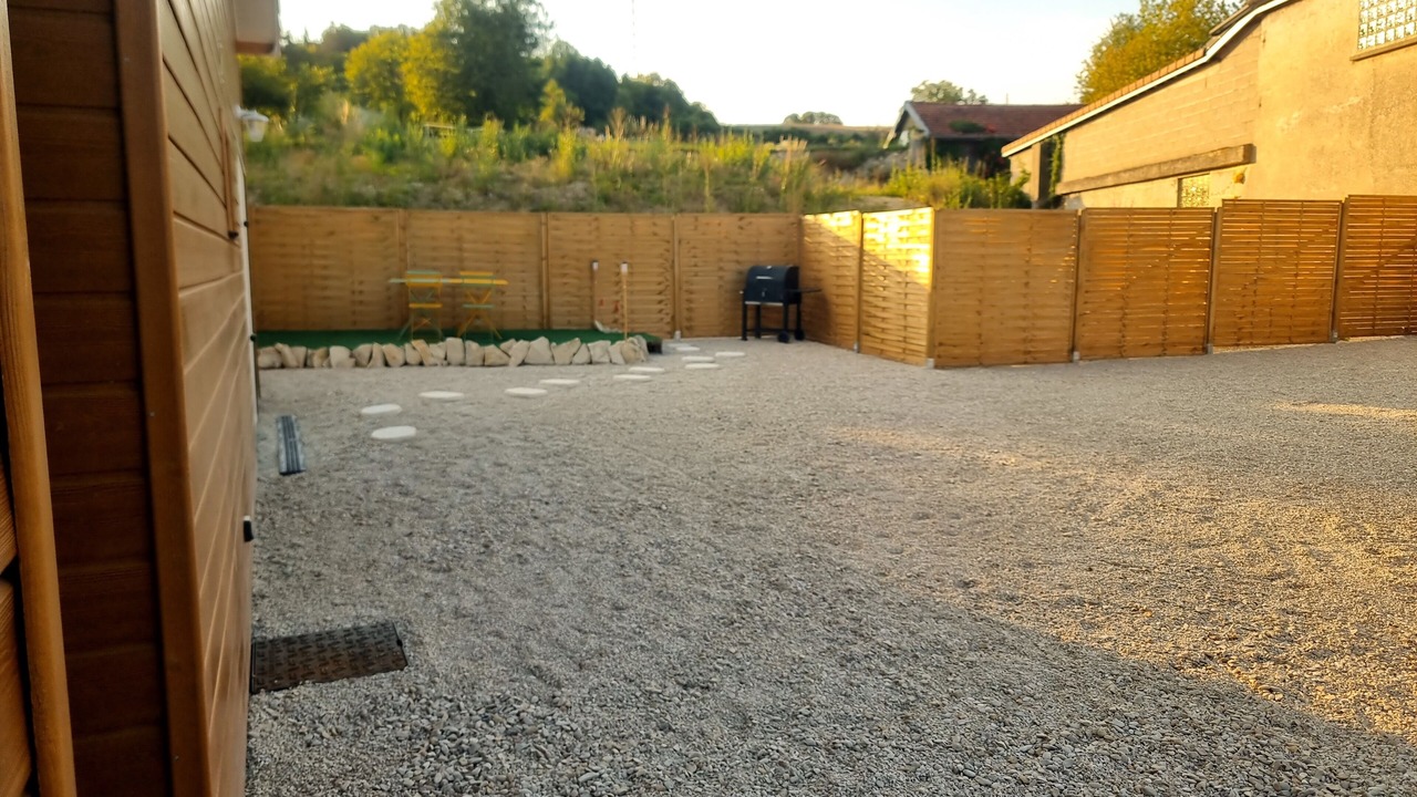 Photo of Outdoor in Chavanges