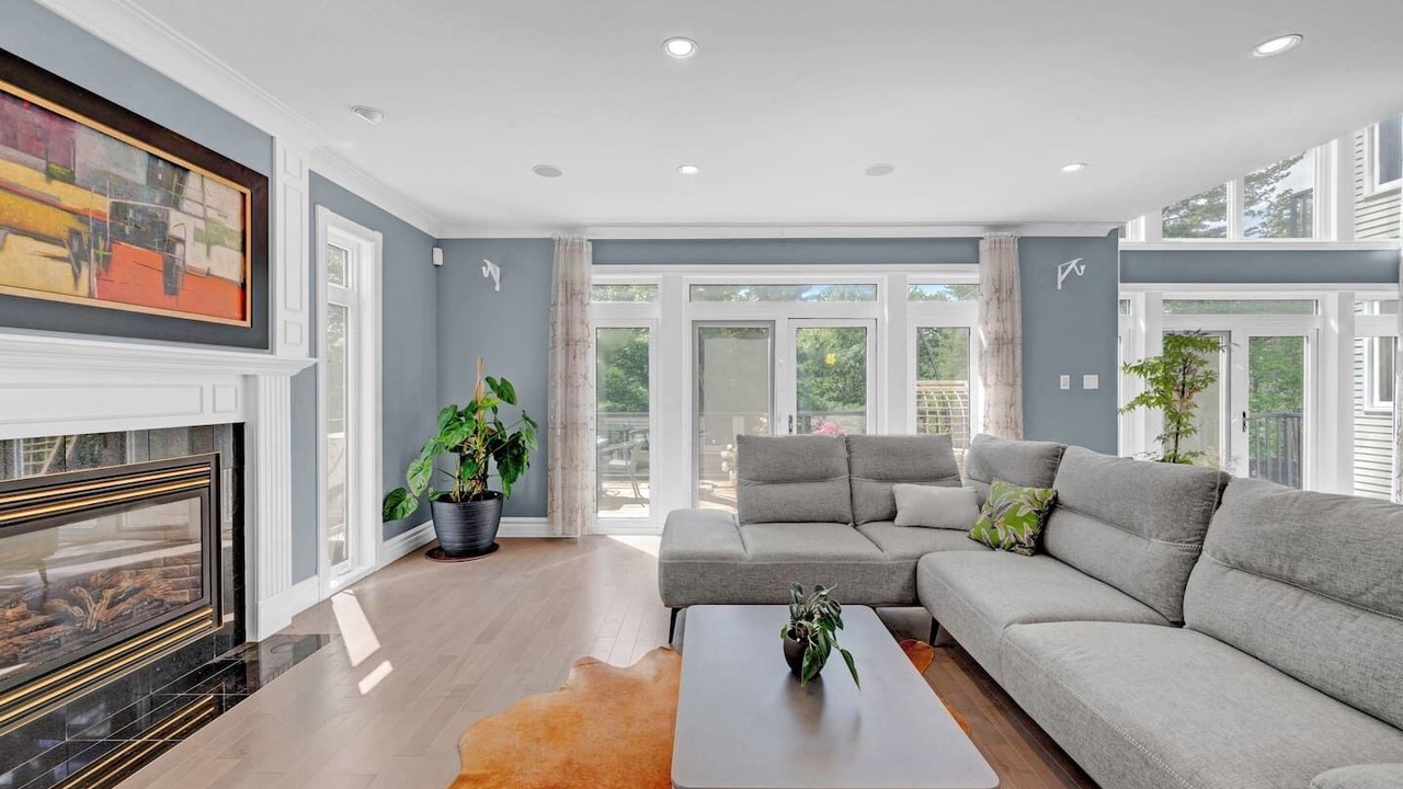 Photo of Livingroom in Bedford