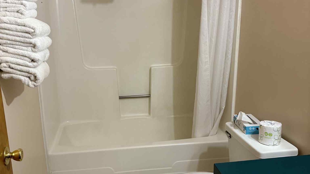 Photo of Bathroom in Crescent