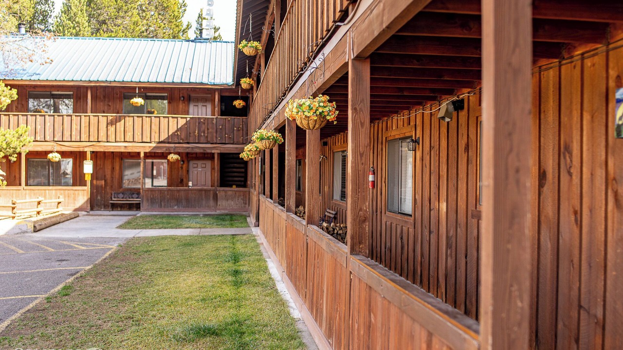 Photo of Outdoor in Crescent