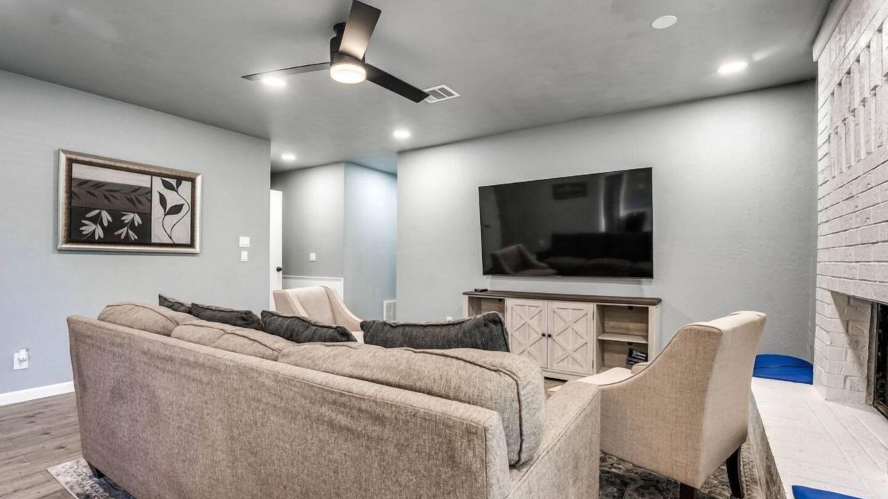 Photo of Livingroom in South Oklahoma City