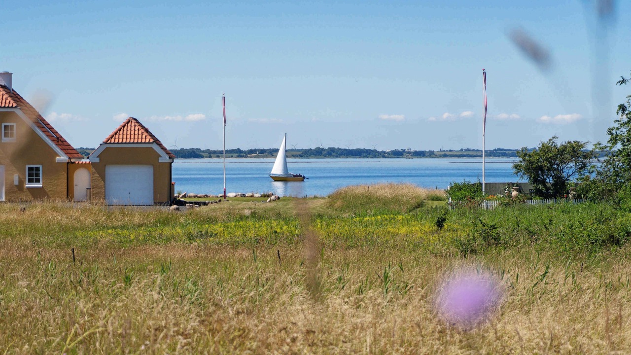 Photo of Others in Hvalpsund