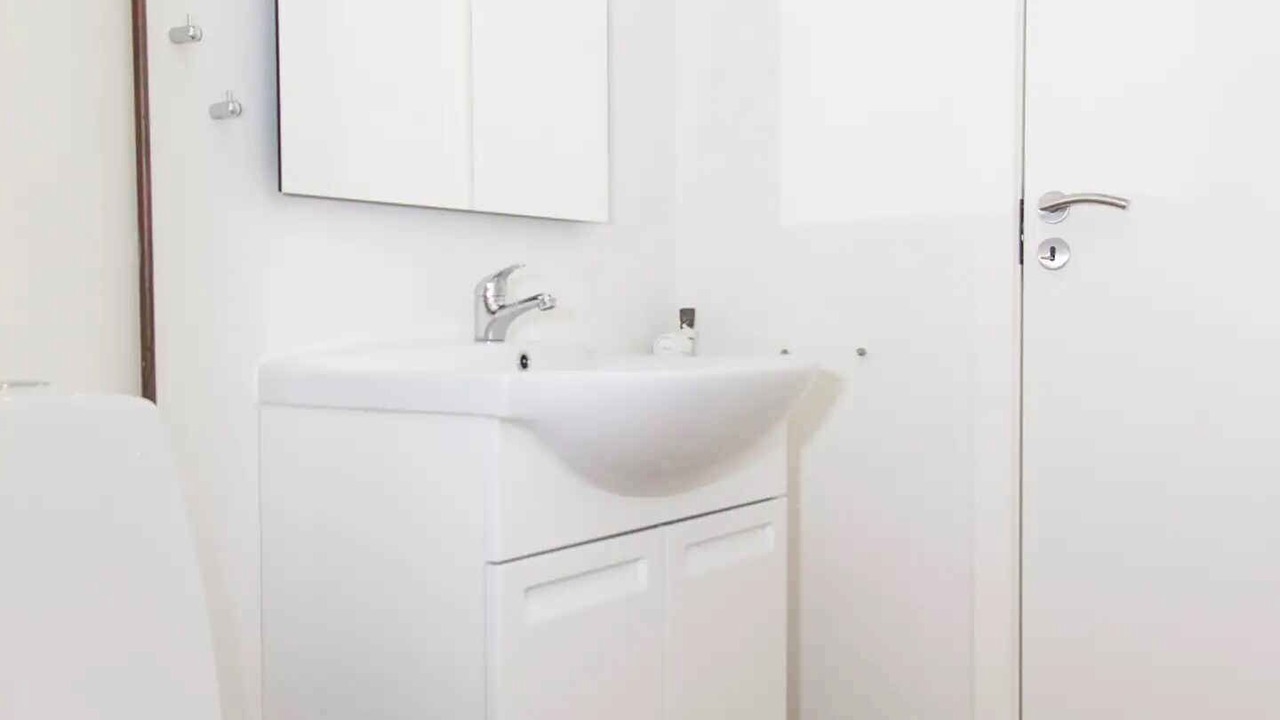 Photo of Bathroom in Give