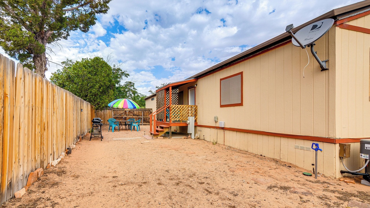 Photo of Outdoor in Page