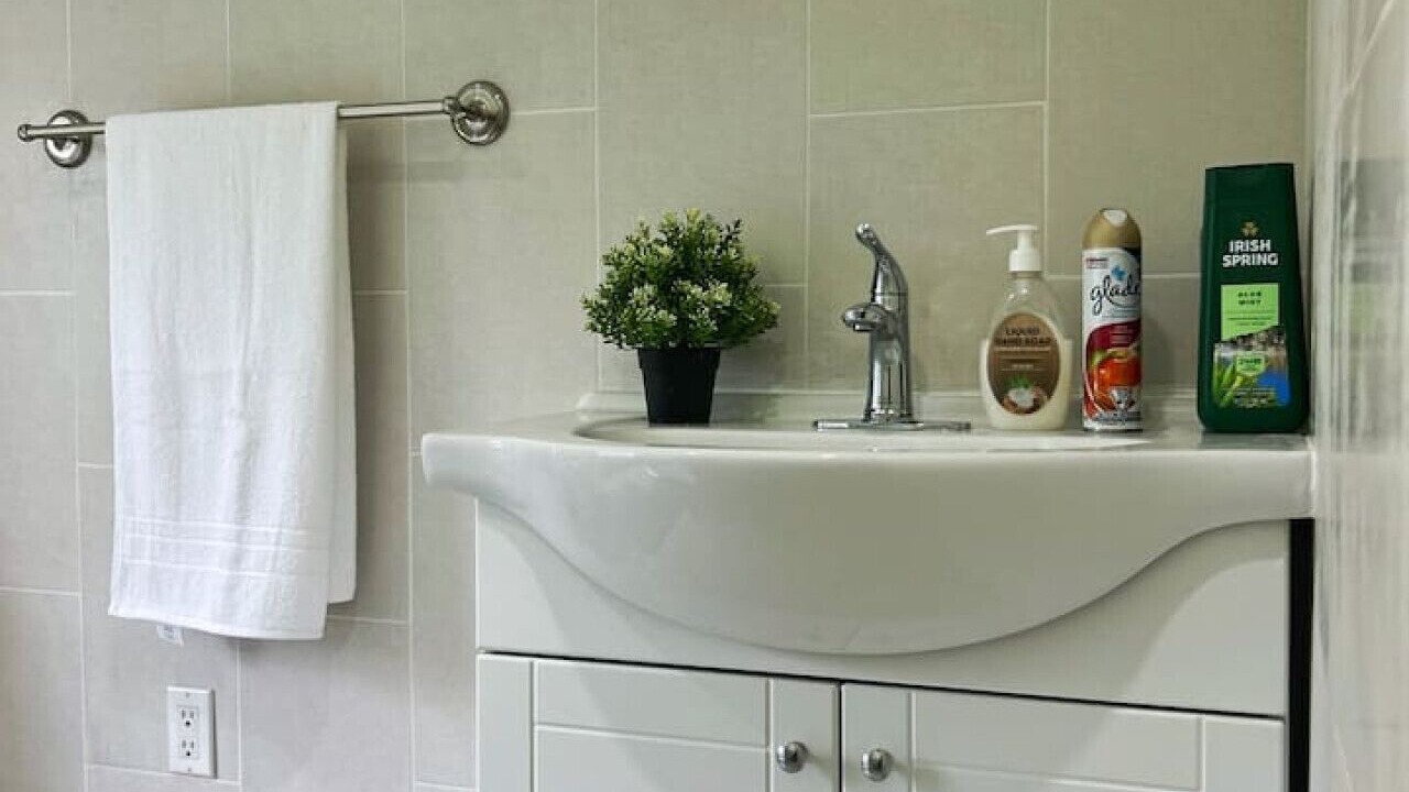 Photo of Bathroom in Cramahe