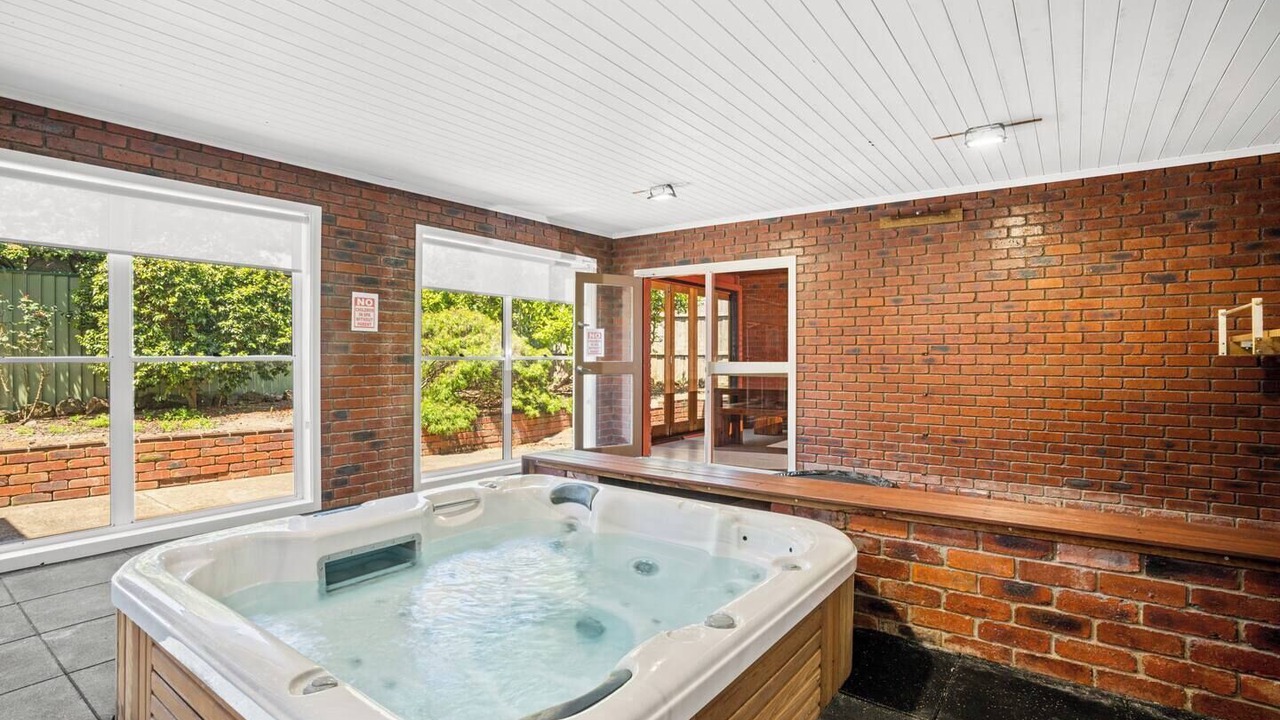 Photo of Others in Clifton Springs