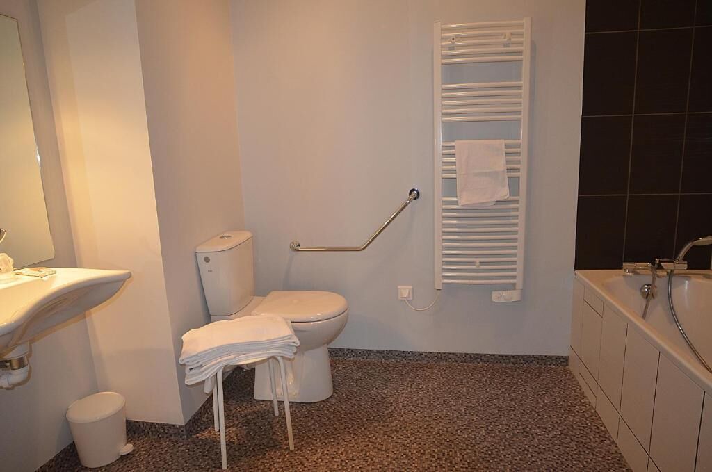 Photo of Bathroom in La Bourboule