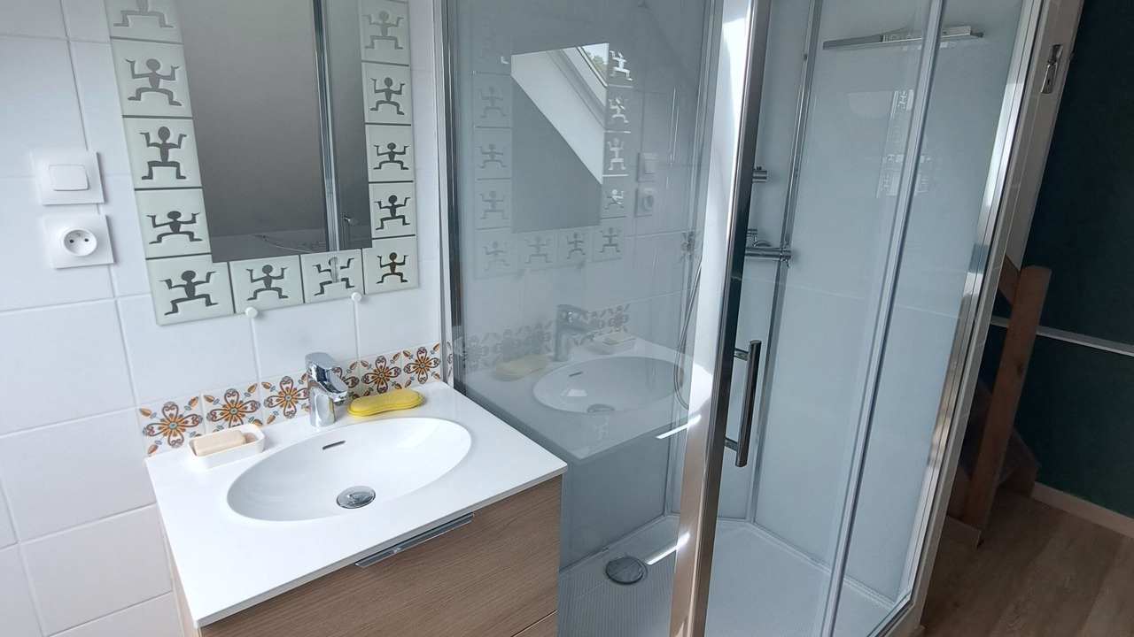 Photo of Others in Fretin