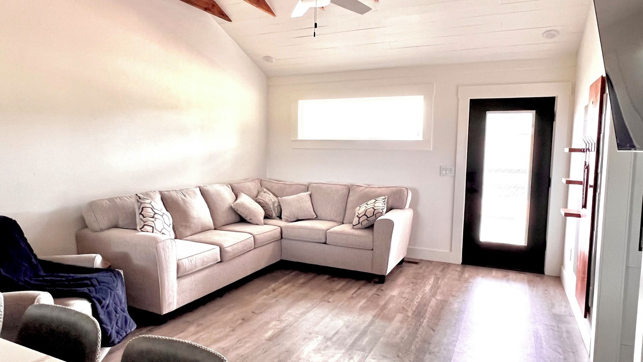 Photo of Livingroom in Uniontown