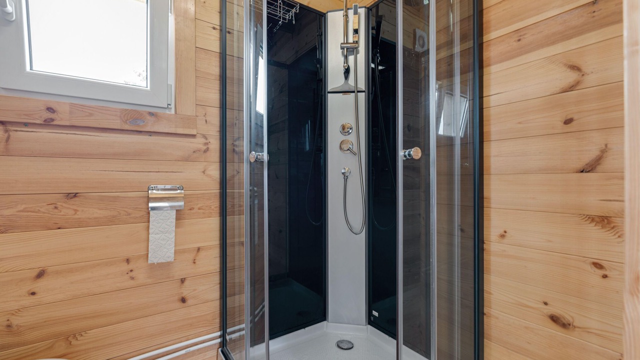 Photo of Bathroom in Egliseneuve-des-Liards