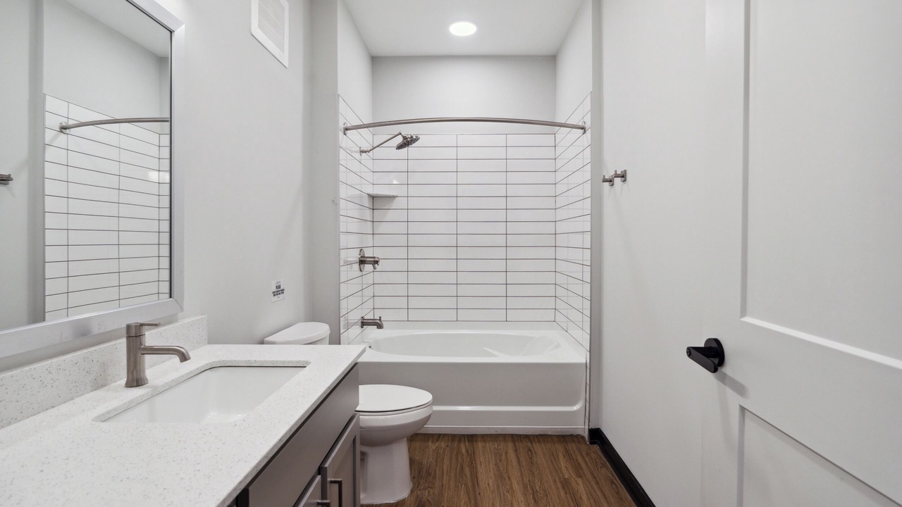 Photo of Bathroom in Lockerbie Square