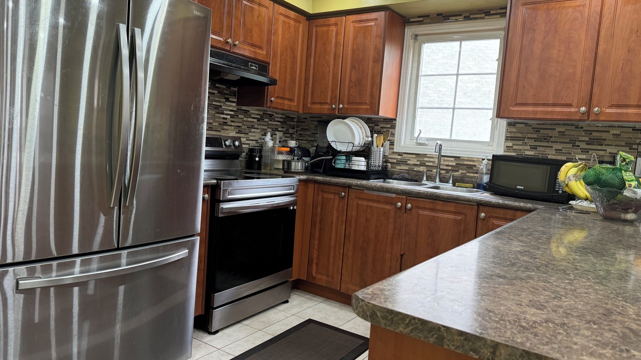 Photo of Kitchen in Clairlea - Birchmount