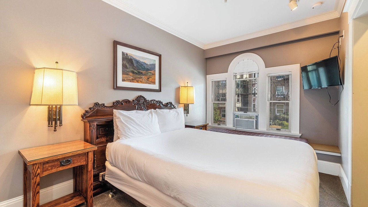 Photo of Others in Capitol Hill