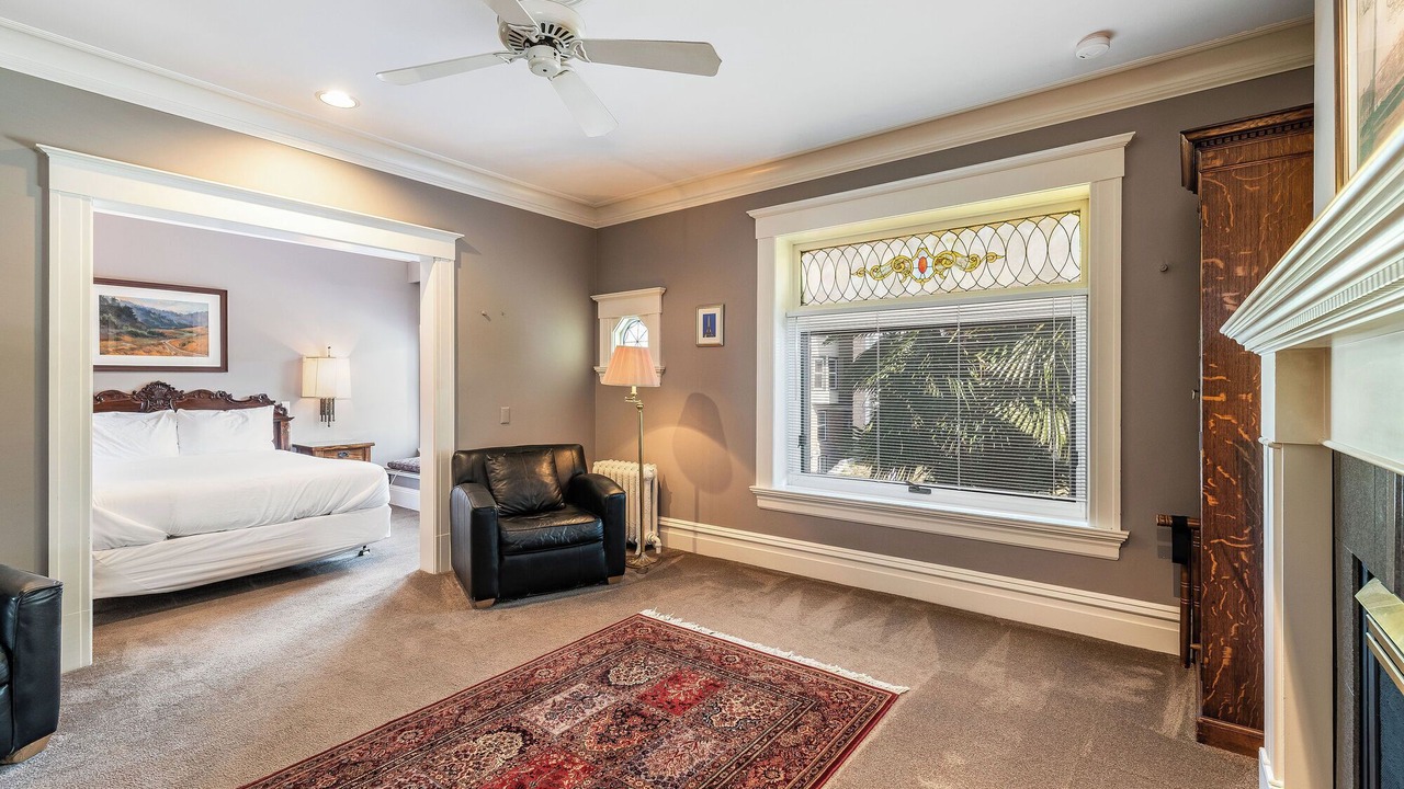 Photo of Others in Capitol Hill