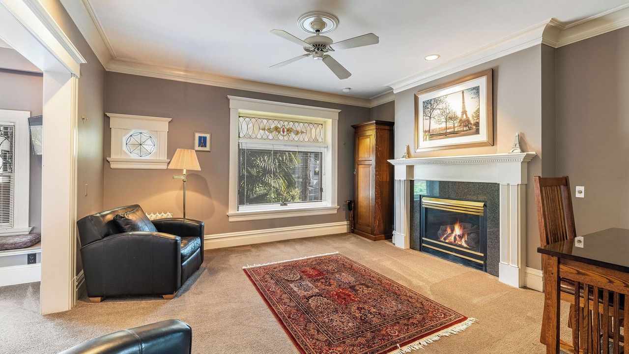 Photo of Others in Capitol Hill