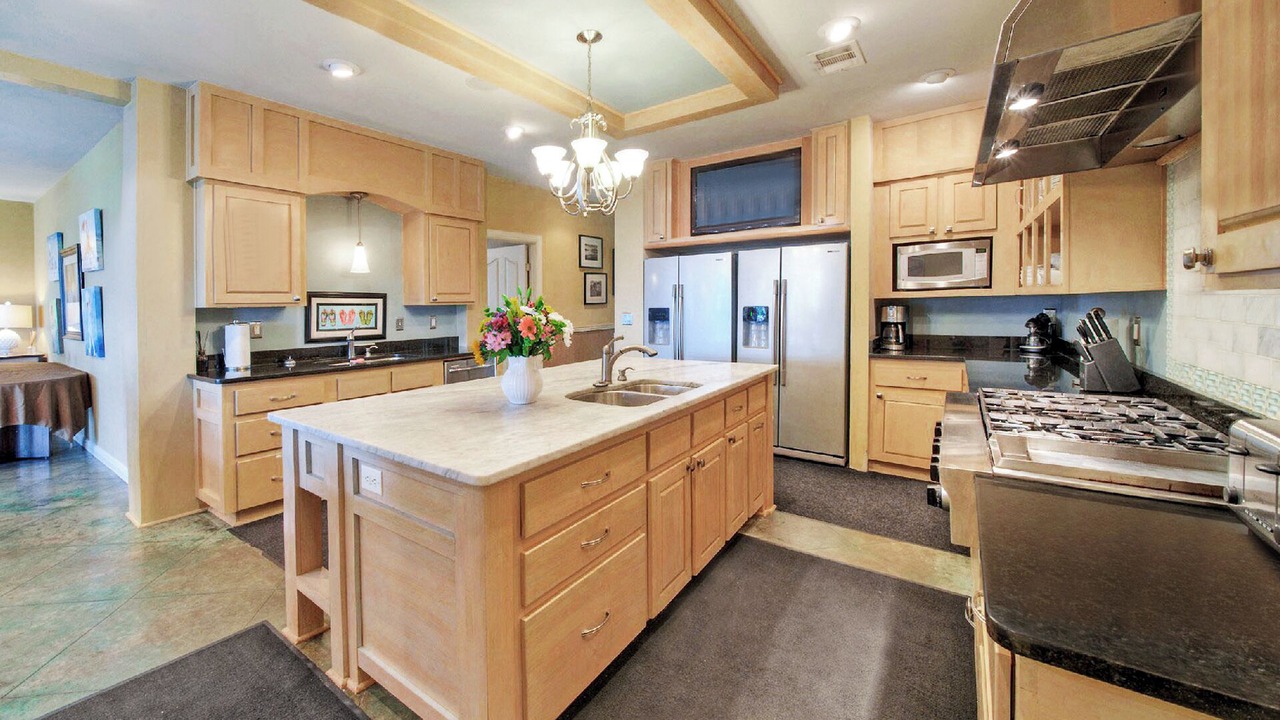 Photo of Kitchen in Buchanan Dam