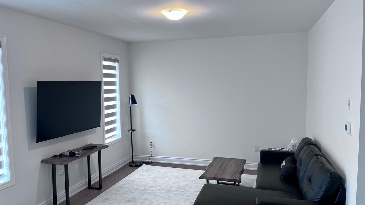 Photo of Livingroom in Wasaga Beach