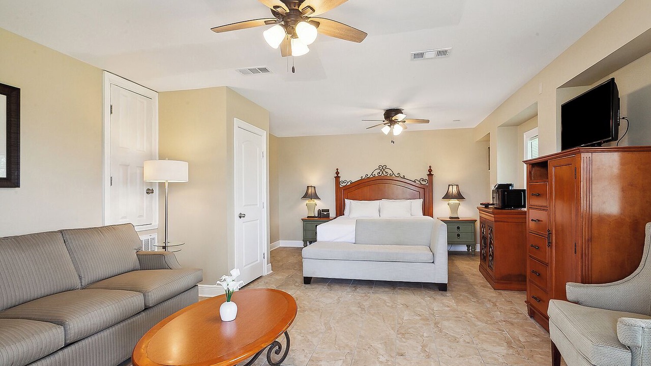 Photo of Bedroom in Lafitte
