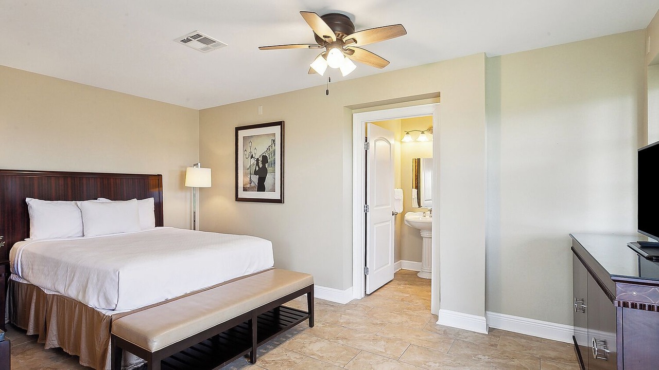 Photo of Bedroom in Lafitte