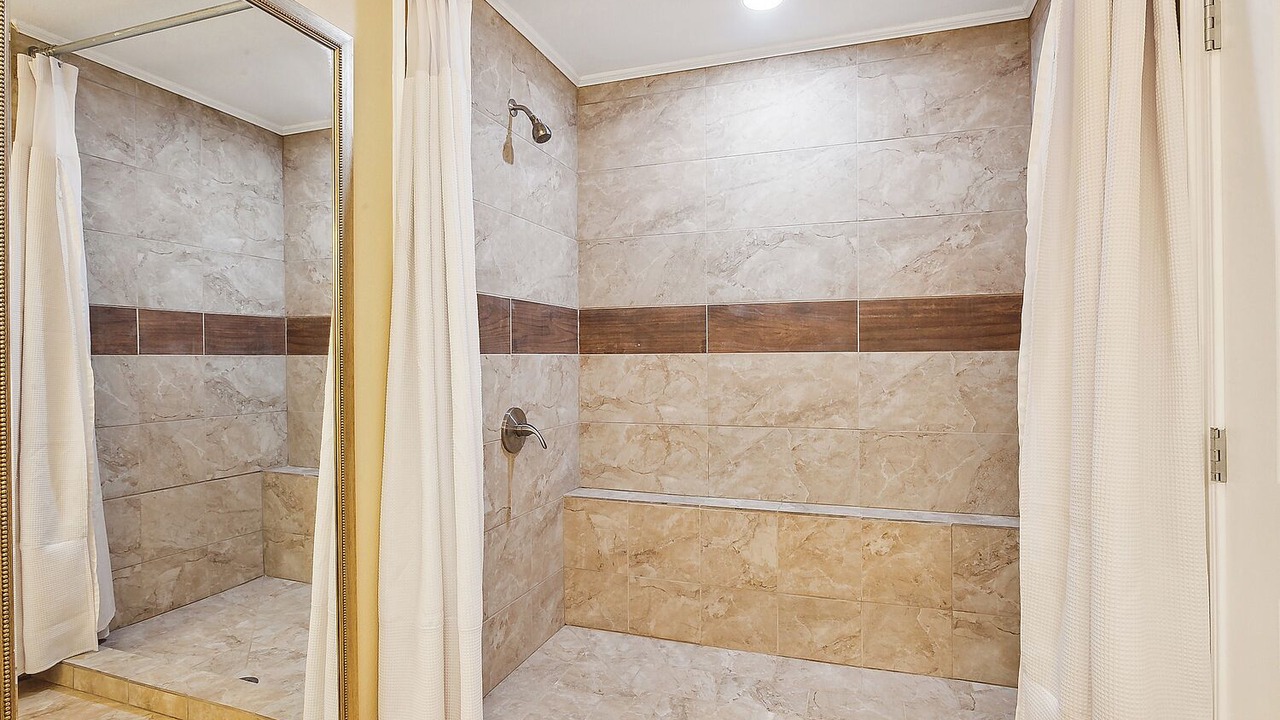 Photo of Bathroom in Lafitte