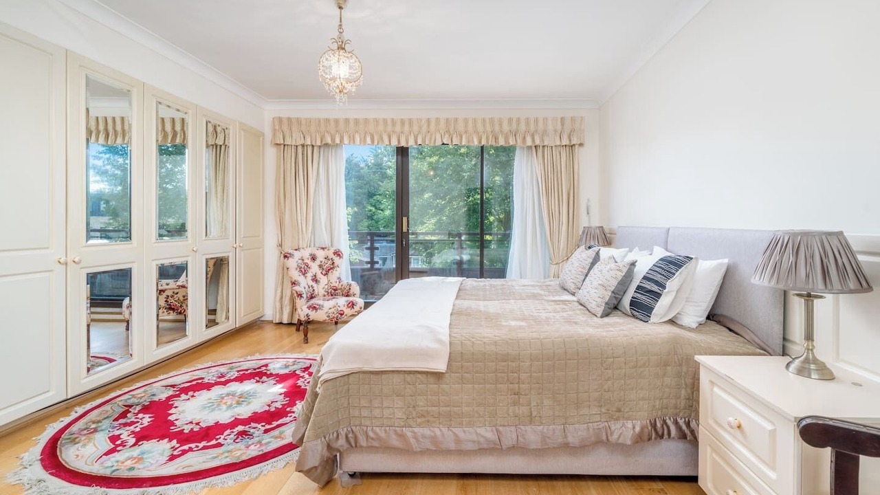 Photo of Others in Whetstone