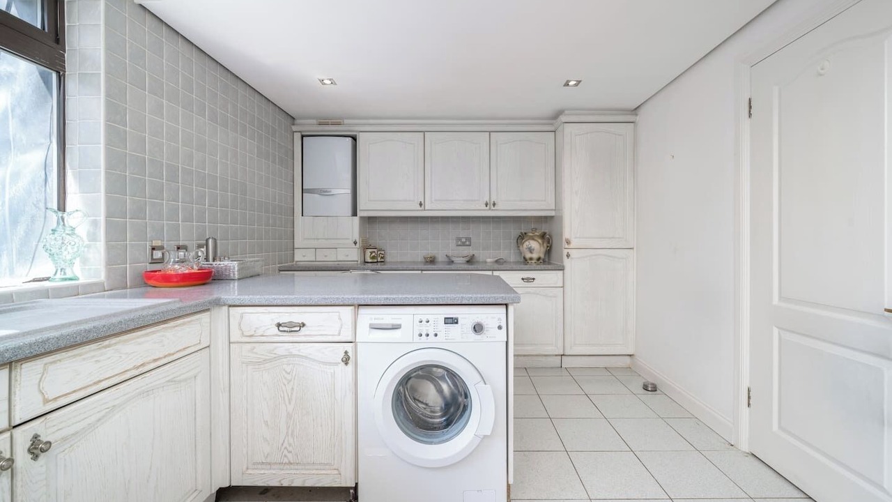 Photo of Others in Whetstone