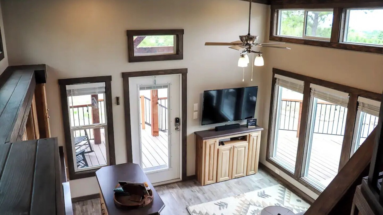 Photo of Livingroom in Clayton