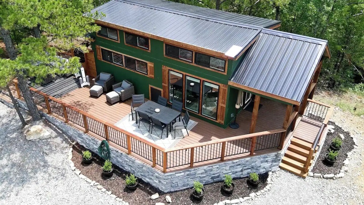 Photo of Outdoor in Clayton