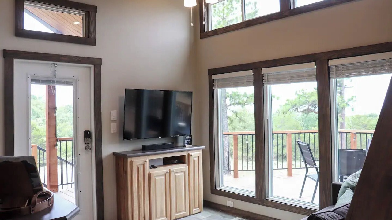 Photo of Livingroom in Clayton