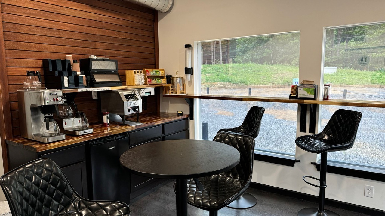 Photo of Others in Altmar