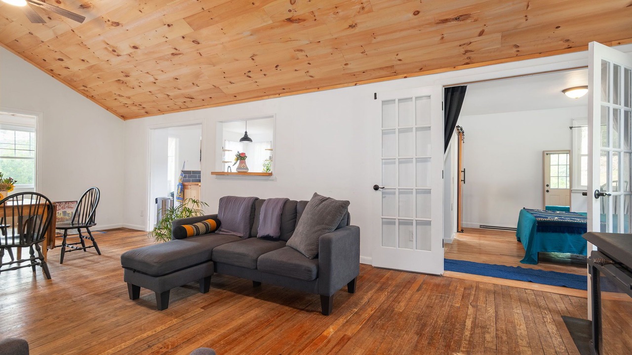 Photo of Livingroom in Summit