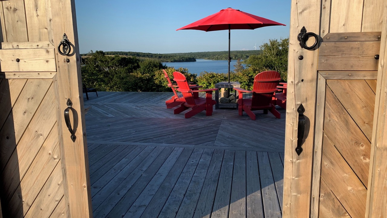 Photo of Patio Balcony in Darlings Lake