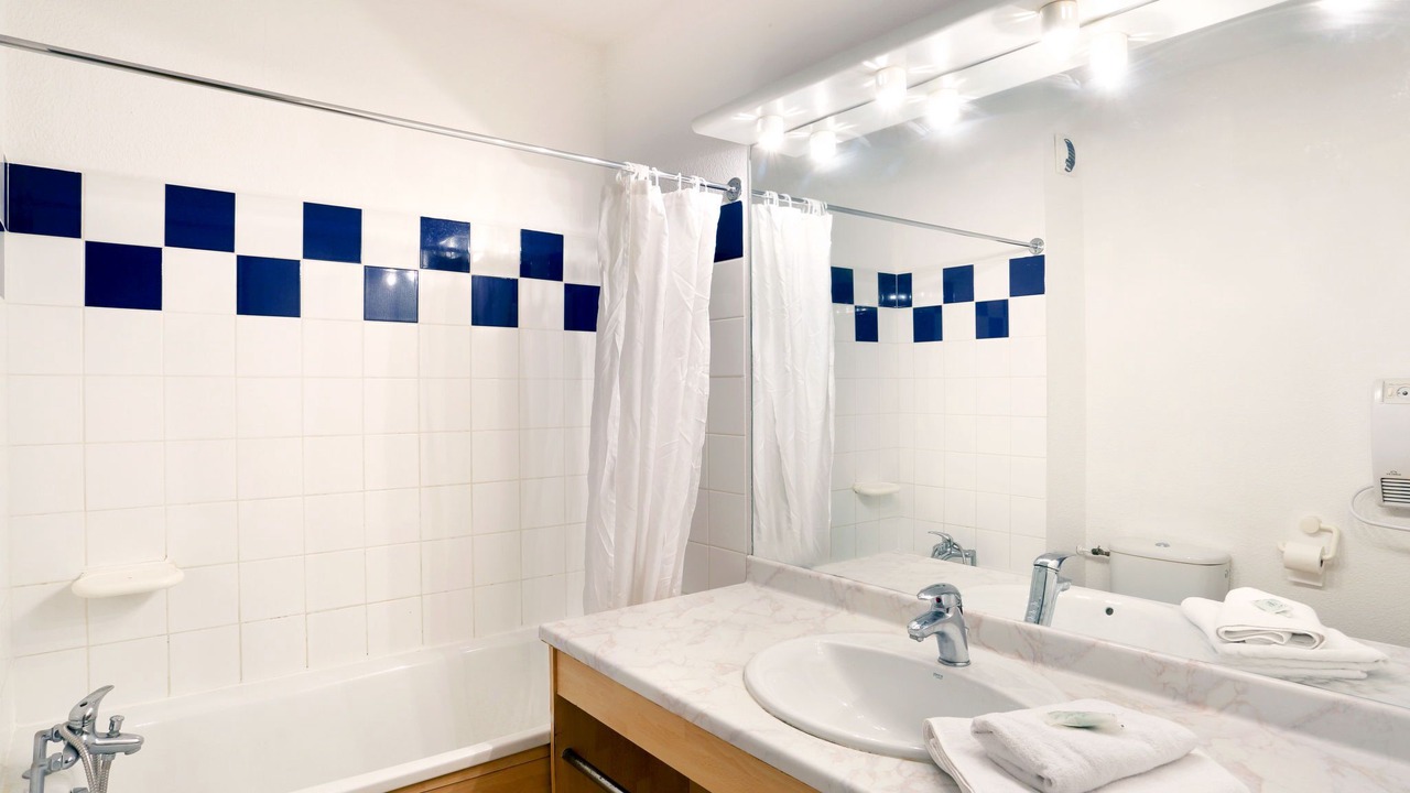 Photo of Bathroom in Saint-Briac-sur-Mer