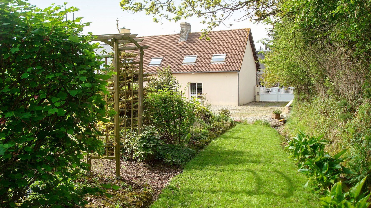 Photo of Outdoor in Bolleville